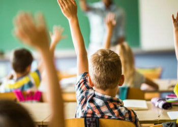 Δημοτικά σχολεία στο χείλος της… πτώχευσης