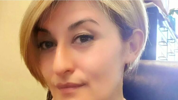 Σοκ με το όνομα το Δολοφόνου-Ποιος Σκότωσe την 48χρονη μεσίτρια μέσα στο σπίτι της- Η τελευταία ανάρτησή της τον 15Αύγουστο