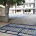 Κατέρρευσε καγκελόπορτα σχολείου: Χτύπησε εκπαιδευτικός στο κεφάλι