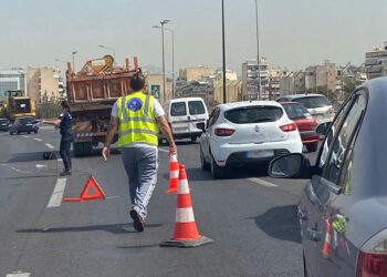 Τραγωδία στον Κηφισό: Αναβάτης μηχανής ενεπλάκη σε καραμπόλα με φορτηγό και σkoτώθηκε (φωτο)