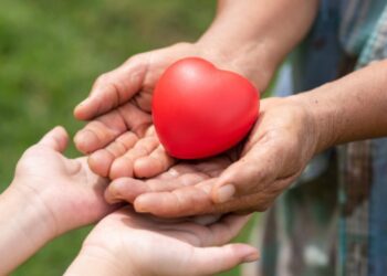 Έκκληση για βοήθεια: Ας βοηθήσουμε τον μικρό Διονύση να μη χάσει το μάτι του – Πρέπει να χειρουργηθεί στη Γερμανία