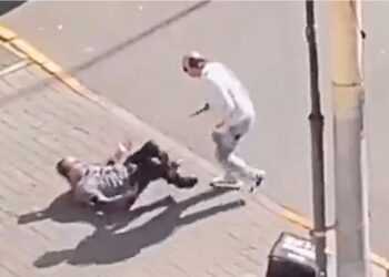 Προσπάθησε να προστατέψει τους μαθητές του: Ήρωας καθηγητής πέφτει νεκpός από τρομοκράτη σε σχολείο της Γαλλίας (φωτο, video)