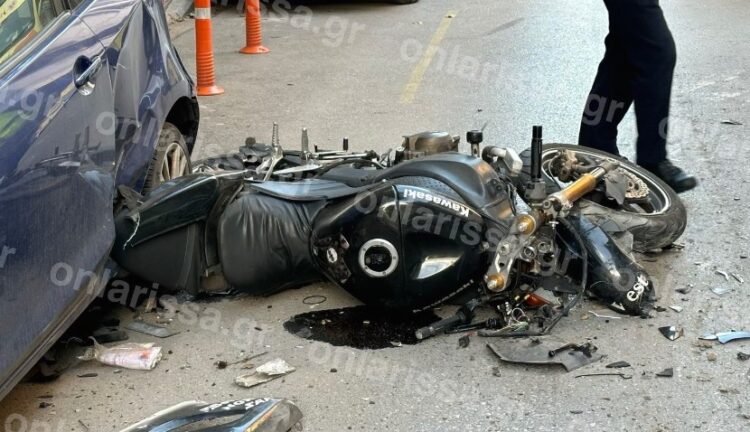 Φρικτός θάνατος μοτοσικλετιστή σε τροχαίο στο κέντρο της Λάρισας![Φωτογραφίες]
