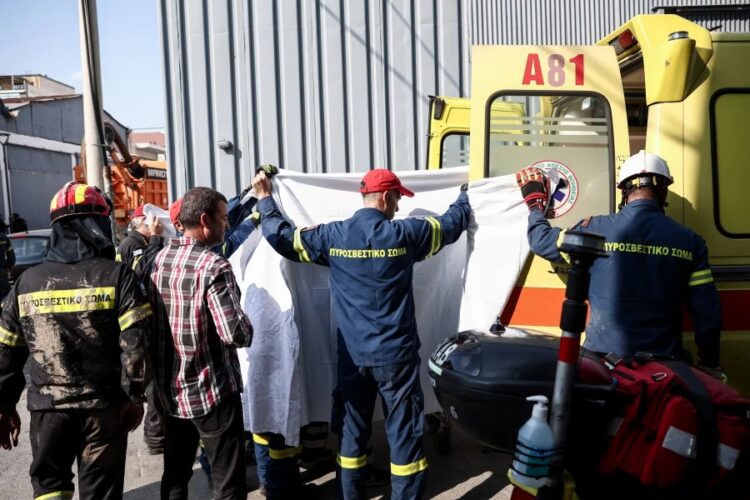 Πώς έγινε η τραγωδία με τον νεκρό 27χρονο που έπεσε σε φρεάτιο στον Πειραιά – Ήταν πατέρας 2 παιδιών