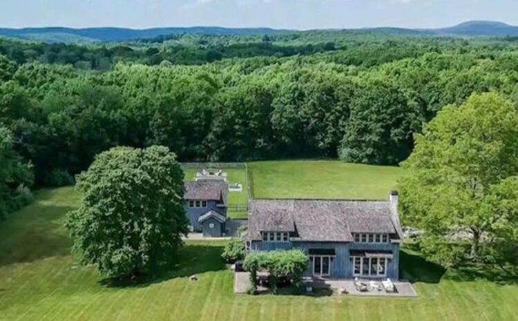 Αυτό είναι το σπίτι που μένει ο Στέφανος Κασσελάκης στη Νέα Υόρκη – Έχει λίμνη και φάρμα με ζώα