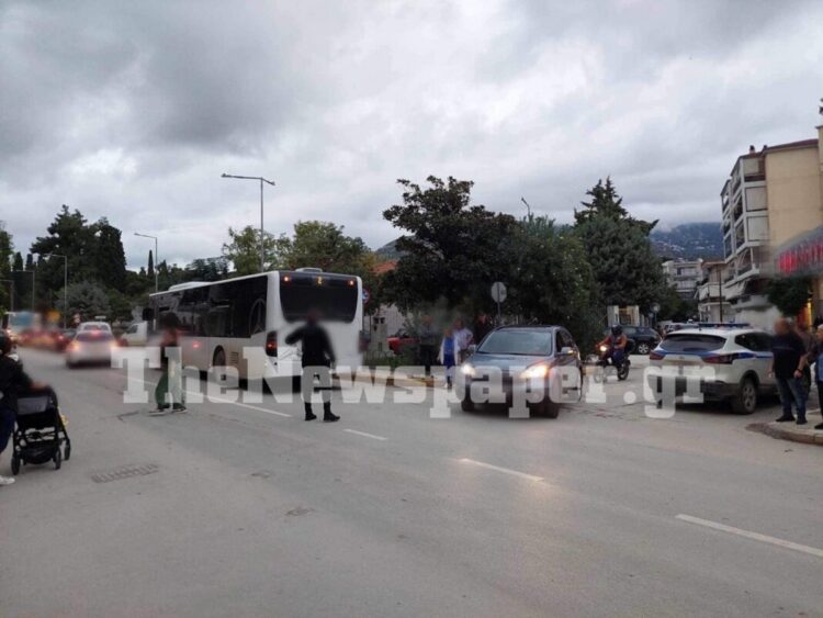 Λεωφορείο παρέσυρε 6χρονο παιδάκι-Το μεγάλο Λάθος της μητέρας του[Φωτογραφίες]