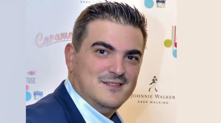 ”Πάγωσαν” στη Λάρισα: ”Έφυγε” ξαφνικά την ώρα που έτρωγε με φίλους στα 43 του χρόνια ο πρώην πρόεδρος της ΟΝΝΕΔ Αντώνης Μαγγλάρης