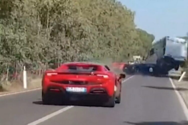 Φονική καραμπόλα με Ferrari και Lamborghini – Δύο νεκpοί και ένα βίντεο που κόβει την ανάσα (φωτο, video)