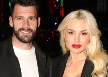 Παναγιώταρου-Σχίζας: Φήμες για μυστική επανασύνδεση! Οι συναντήσεις στο Κολωνάκι[video]