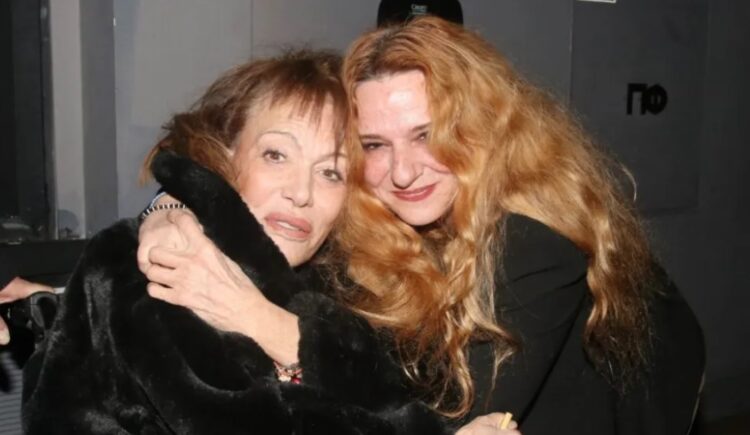 Μαίρη Χρονοπούλου: ”Θέλω η Ευανθία Ρεμπούτσικα να παίξει ένα κομμάτι με το βιολί της, πριν την Καύση”