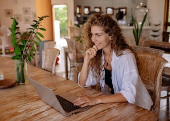 Ελλάδα, αύξηση της ζήτησης από ψηφιακούς νομάδες: έρευνα