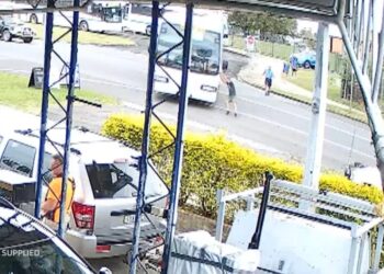 Αυστραλία: 14χρονη ηρωίδα έσωσε 20 μαθητές σε λεωφορείο που θα έπεφτε σε βενζινάδικο