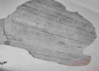 Σύρος: Σοβάδες έπεσαν σε σχολείο – Μαθητής κατέληξε στο νοσοκομείο