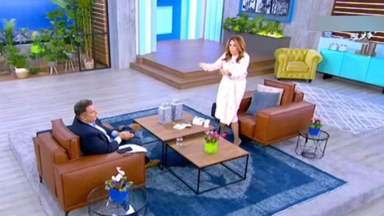 Μιμή Ντενίση – Απηύδησε με τον Γιώργο Λιάγκα και πετάχτηκε από τη θέση της: “Όχι, συνέχισε εσύ, πες εσύ”