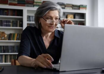 Πρόγραμμα απασχόλησης ανέργων 55+ ετών: Επιπλέον 5.000 επιδοτούμενες θέσεις εργασίας χωρίς προϋπόθεση μακροχρόνιας ανεργίας