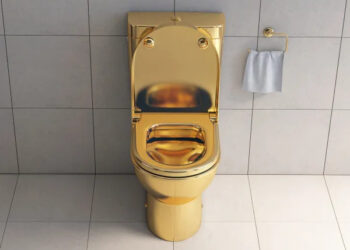 Η «βασιλική» τουαλέτα που σκότωσε τουλάχιστον 60 ανθρώπους