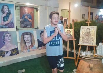 Ο ξεχωριστός Ζαχαρίας από τη Σητεία: Ο μαθητής με το σύνδρομο Asperger που ζωγραφίζει και εκθέτει τα έργα του