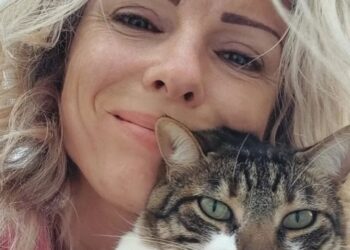 Απίστευτη κτηνωδία στην Κρήτη: Καταγγελία ότι πυροβόλησαν από κοντινή απόσταση και σκότωσαν την γάτα της (φωτο)