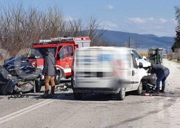 Μητέρα σκοτώθηκε σε τροχαίο και τραυματίστηκε το ανήλικο παιδί της
