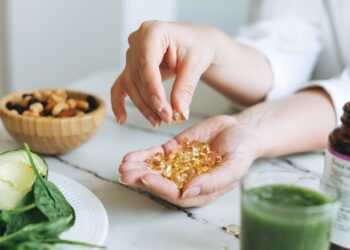 Η καλύτερη ώρα της ημέρας για να πάρετε τις βιταμίνες σας – Αναλυτικός οδηγός