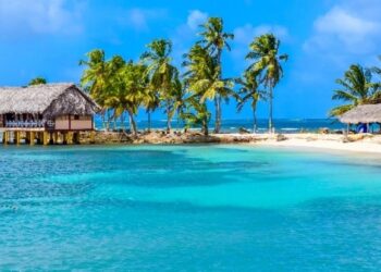 Απίστευτη αγγελία εργασίας: Δισεκατομμυριούχος αναζητά ζευγάρι να προσέχει το ιδιωτικό του νησί με μισθό 180.000 ευρώ