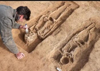 Έκπληκτοι οι αρχαιολόγοι: Μυστήριο με σκελετό «εύπορης» γυναίκας που βρέθηκε χωρίς τα οστά του προσώπου της