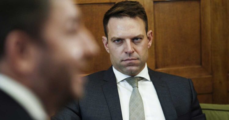 Δύσκολες ώρες για τον Κασσελάκη: Τρίτο κόμμα ο ΣΥΡΙΖΑ – Πέρασε δεύτερο το ΠΑΣΟΚ μετά από 11 χρόνια