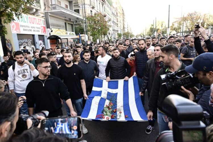 Επέτειος Πολυτεχνείου: Στην πρεσβεία των ΗΠΑ έφτασε η πορεία – Κλειστό το κέντρο της Αθήνας