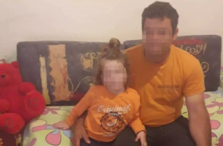 Σκληρές κατηγορίες για τον πατέρα της 6χρονης Αμέλιας: «Γνώριζε ότι βρισκόταν πνιγμένη κάτω από την βάρκα»