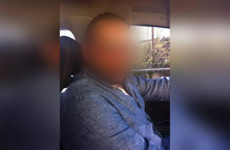 Αuτός είναι ο κομμωτής που είχε βάλει κάμερες στις τοuαλέτες γuναικών στα Βριλήσσια