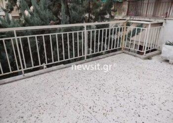 Τραγωδiα στον Νέο Κόσμο: 35χρονη πńδηξε από τον εξώστη 3ου ορόφου για να σωθεί από τον άντρα της