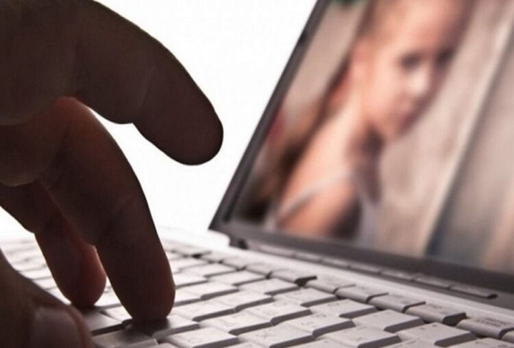 Ναύπακτος: Δύο 13χρονοι δημιουργούσαν και μοιράζονταν μέσω εφαρμογής γuμvές φωτογραφίες κοριτσιών