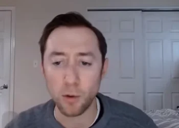 Φρίκη στις ΗΠΑ: Γιος σκότωσε τον πατέρα του και έδειξε το κομμένο του κεφάλι στο YouTube