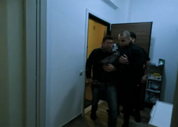 Πώς συνελήφθη ο 43χρονος που είχε κλείσει ραντεβού με 13χρονη στον Πειραιά – Ο ρόλος του Αλέξανδρου Κοψιάλη – Βίντεο ντοκουμέντο