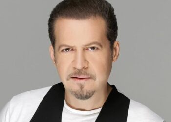 Πέθανε σε ηλικία 60 χρονών ο τραγουδιστής Χάρης Κωστόπουλος