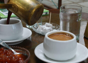 Ο λόγος που ο ελληνικός καφές είναι το κλειδί της μακροζωίας