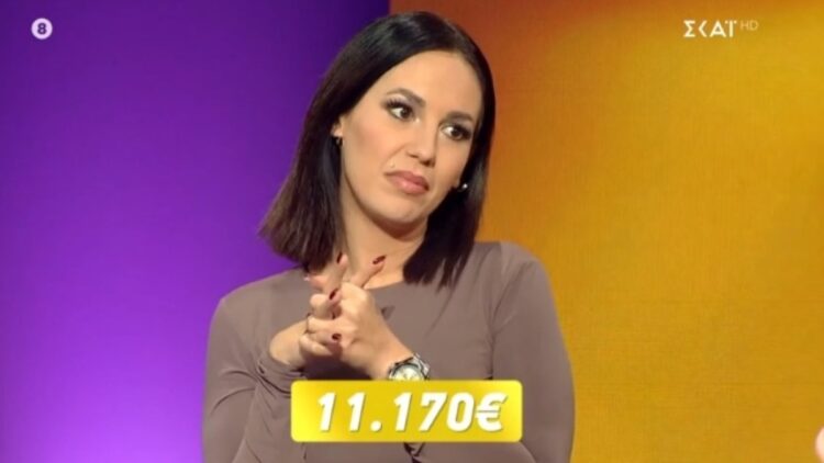 «Κόκκαλο» ο Φερεντίνος: Παίκτρια στον «Μονομάχο» απάντησε στην τύχη την τελευταία ερώτηση και «τίναξε» τη μπάνκα