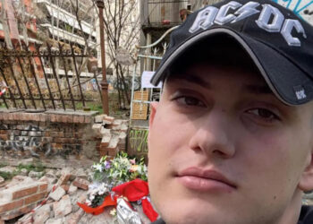 «Ματώνει» καρδιές ο πατέρας του φοιτητή που καταπλακώθηκε: Η τελευταία αγκαλιά, τα τελευταία μεταξύ τους λόγια – «Απλά υπάρχω και περιμένω την στιγμή»