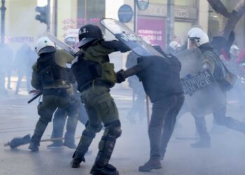 Επεισόδια στο ΑΠΘ μετά το συλλαλητήριο ενάντια στα ιδιωτικά πανεπιστήμια