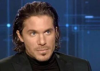 Νίκος Οικονομόπουλος: «Άθεος μπορείς να είσαι αλλά δεν μπορείς να λες ότι δεν υπάρχει Θεός»