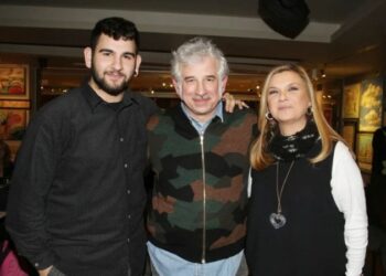 Τα αλλάζει όλα ο Πέτρος Φιλιππίδης, στο πλευρό του η Ελπίδα Νίνου – Ξεπλήρωσε τα χρέη, νέα δουλειά!