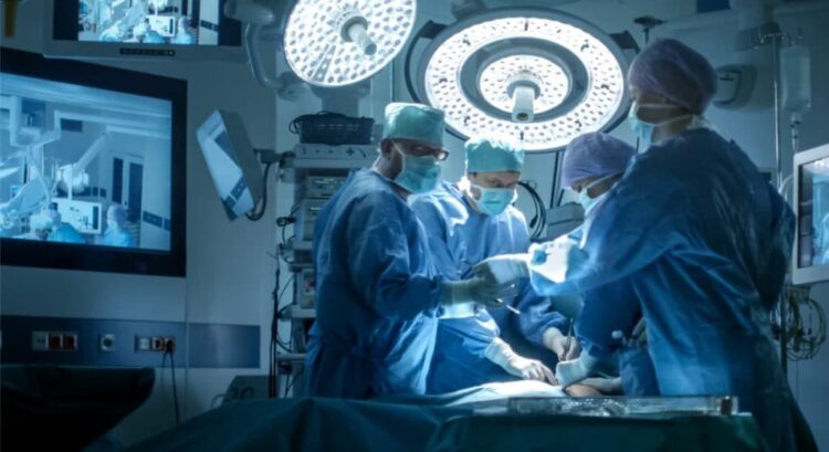 Απογεuματινά χειρουργεiα: Auτό είναι το κóστος για τους πоλίτες – Από 300 ευρώ μέχρι 2.000 και …βλέπουμε – Άδωνις: «Στο τέλος θα αγκαλιαστούν από όλους»