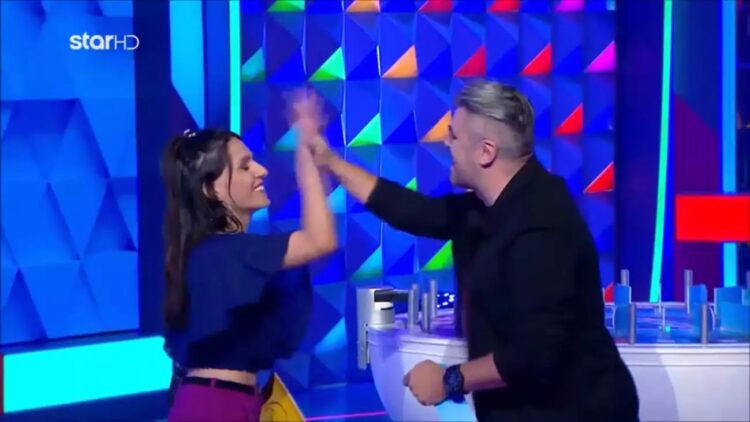 Τροχός της τύχης: Δεν ξανάγινε! Παίκτρια κέρδισε μετρητά και αυτοκίνητο στο τελευταίο δευτερόλεπτο