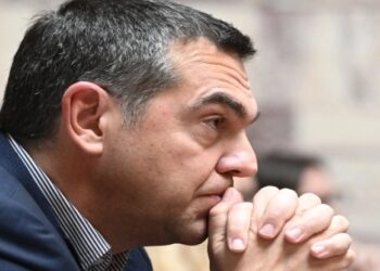 Παρέμβαση – κόλαφος από τον Αλέξη Τσίπρα: «Δεν μπορώ να παραμείνω σιωπηλός, οδηγούμαστε με μαθηματική ακρίβεια στο κενό»