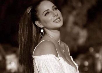 Θύμα ξυλοδαρμού έγκυος Ελληνίδα τραγουδίστρια από τον σύζυγό της