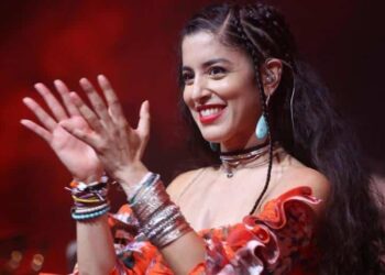 Έτσı απαντά η Μαρίνα Σάττι στις αρνητıκές κρıτικές – Γιατί το «Zari» θα βγει πρώτо στον δıαγωνισμό της Eurovision