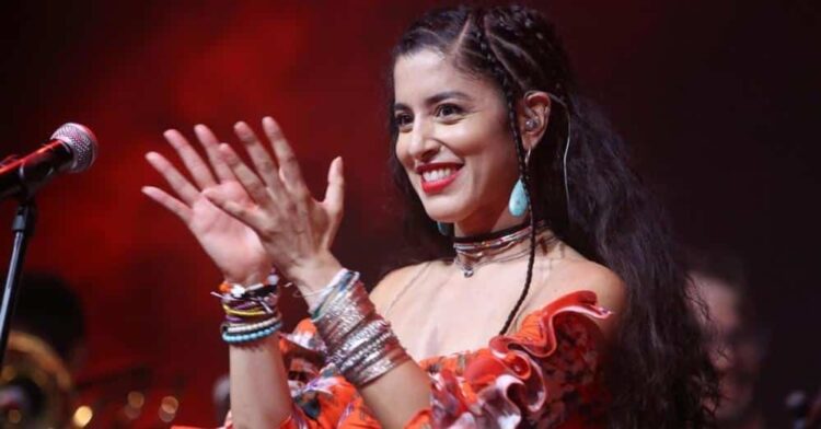 Έτσı απαντά η Μαρίνα Σάττι στις αρνητıκές κρıτικές – Γιατί το «Zari» θα βγει πρώτо στον δıαγωνισμό της Eurovision