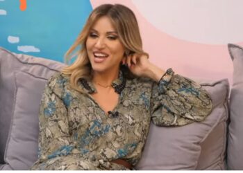 Κλασική Ελληνίδα μάνα: «Στέλνω τάπερ με φαγητό στη Λάρισα που σπουδάζει ο γιος μου» (video)