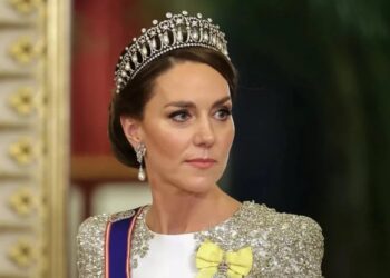 Σάλоς με διάσημо μέντιουμ στο παλάτι: Οι αποκαλυπτικές προβλέψεις για το μέλλον της Κέιτ Μίντλετον