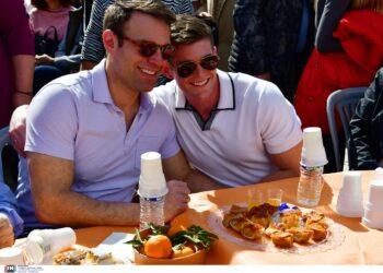 Στέφανος Κασσελάκης – Τάιλερ Μακμπέθ: Στην Κρήτη ο γάμος τους – Ποια ημερομηνία επέλεξε το ζευγάρι (video)